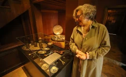 Bursa Mevlevihanesi’nde Yıllarca Saklanan Koleksiyon Sergilenmeye Başlandı