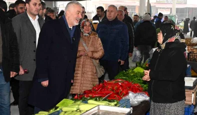 Isparta Belediye Başkanı Şükrü Başdeğirmen, Davraz Mahallesi Kapalı Pazaryerinin açılışını gerçekleştirdi