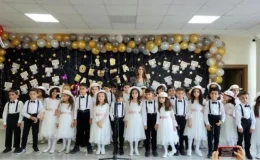 Depremzede Öğretmenler, Öğrencilerin Desteğiyle Acılarını Hafifletiyor