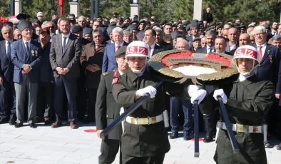 18 Mart Şehitleri Anma Günü ve Çanakkale Deniz Zaferi Törenleri Düzenlendi