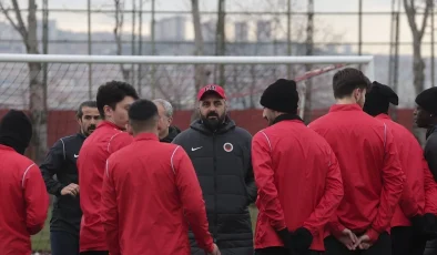 Gençlerbirliği Teknik Direktörü Sinan Kaloğlu: Play-off için mücadele edeceğiz