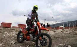 Kuraklık Nedeniyle Çekilen Burdur Gölü Ekstrem Sporcuları Bir Araya Getiriyor