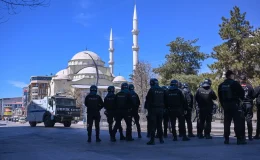 Van’da DEM Parti Eş Genel Başkanları ve beraberindeki gruba polis müdahale etti
