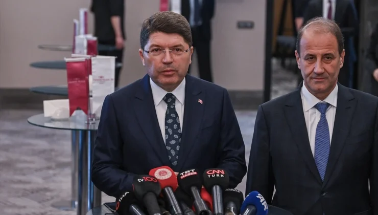 Adalet Bakanı Yılmaz Tunç: DEM Parti aynı muameleyle karşılaşır