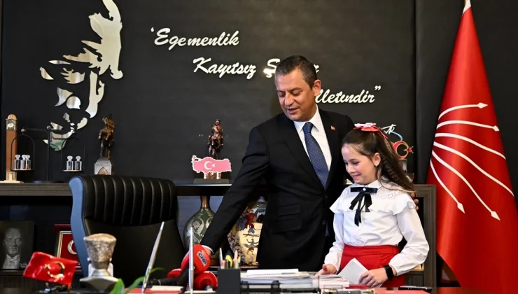 CHP Genel Başkanı Özgür Özel, 23 Nisan’da Koltuğunu Dora Mimaroğlu’na Devretti