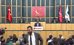 Davutoğlu: AK Parti iktidarında samimi tartışmalar yaşanıyor