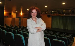 Eskişehir Kırım Derneği’nin katkılarıyla sahnelenen ‘Hasret’ adlı oyun, Kırım Tatar Türklerinin sürgününü anlatıyor