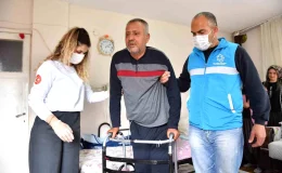 Mersin Büyükşehir Belediyesi, kaza sonucu felç geçiren vatandaşın tedavisine katkı sağladı