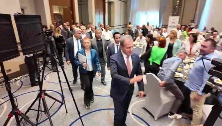 Mersin Belediye Başkanı Seçer, 4 Merkez İlçenin Muhtarı ile Bir Araya Geldi